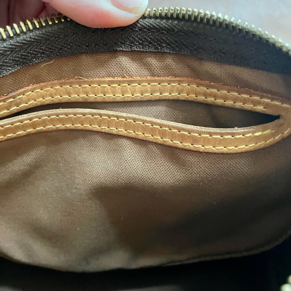 Louis Vuitton Monogram Speedy 25 handbag - Picture 7 of 14